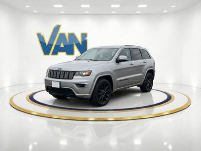 Used 2017 Jeep Grand Cherokee Altitude