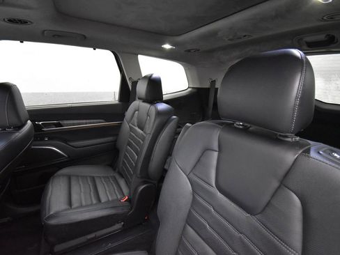 Certified 2024 Kia Telluride SX Prestige image 12