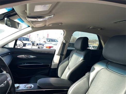 Used 2025 Genesis GV70 2.5T image 11