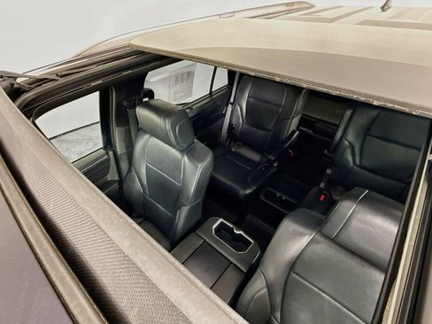 Certified 2025 Toyota Sequoia Platinum AWD/4WD image 24