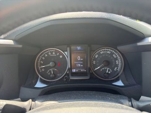 Used 2023 Toyota Tacoma TRD Off-Road image 30