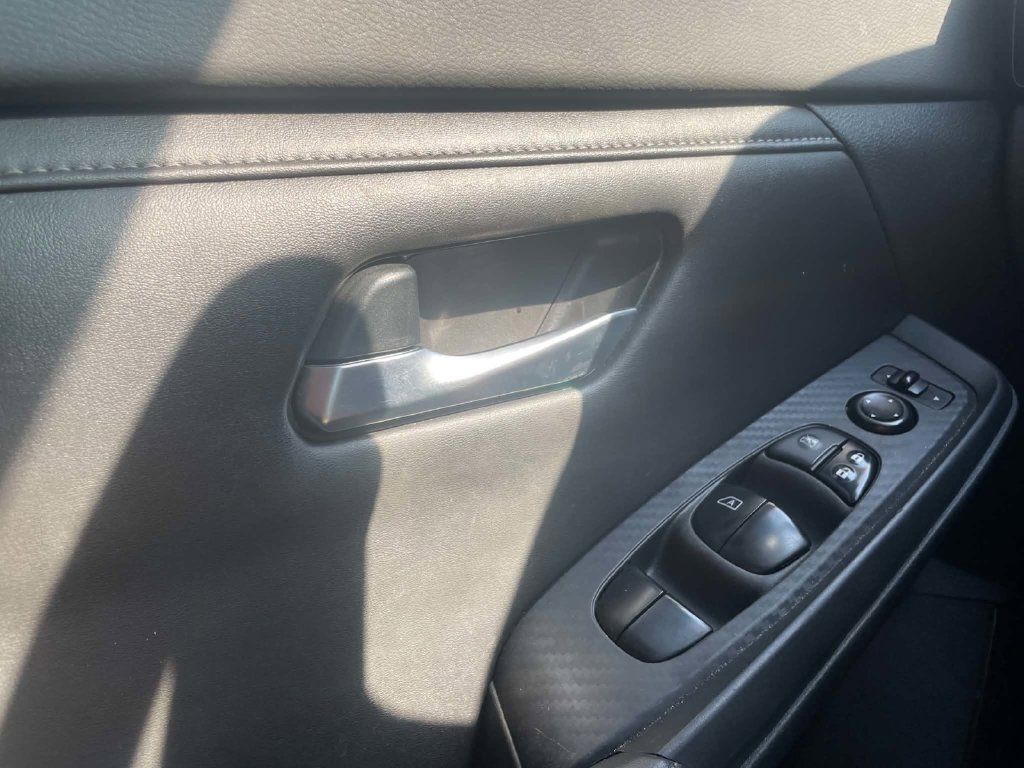 Used 2024 Nissan Sentra SV FWD image 20