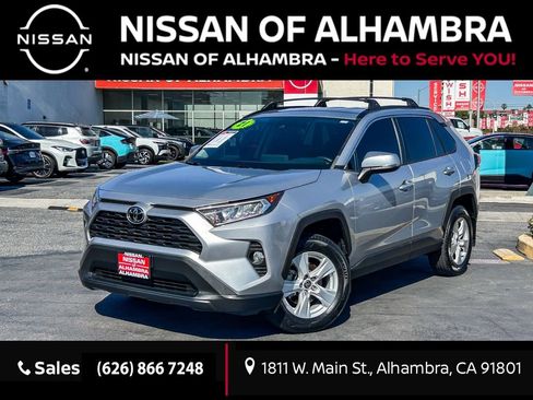 Used 2021 Toyota RAV4 XLE w/ Carpet Mat Package (TMS) FWD image 1