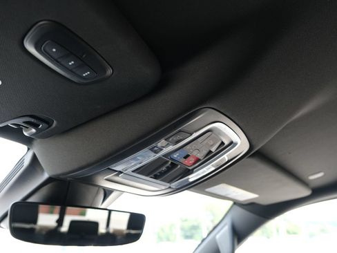 Used 2023 RAM 1500 Laramie AWD/4WD image 17