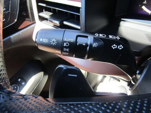 Used 2025 Mitsubishi Outlander SEL AWD/4WD image 32