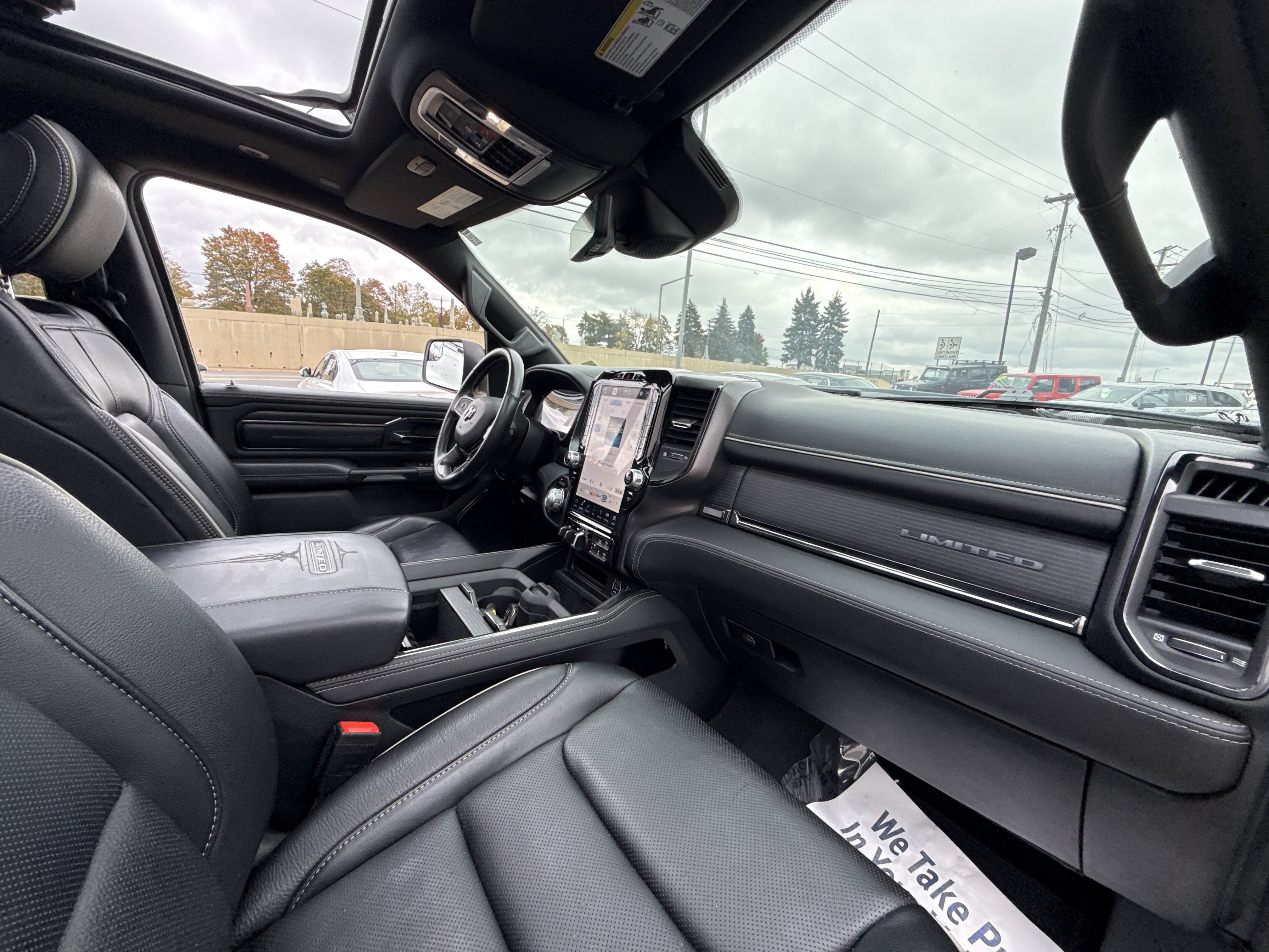 Used 2023 RAM 1500 Limited AWD/4WD image 24