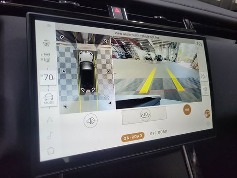 New 2026 Land Rover Range Rover Velar Dynamic SE image 19