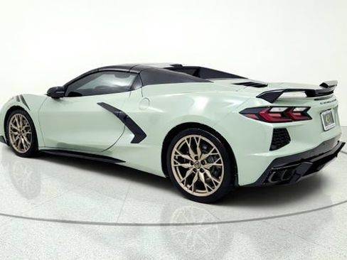 Used 2024 Chevrolet Corvette Stingray Preferred Conv w/ Z51 Performance Package RWD image 6