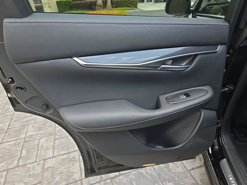 Certified 2024 INFINITI QX50 Sport image 10