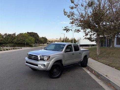Used 2006 Toyota Tacoma PreRunner w/ TRD Off-Road Pkg #1 RWD image 1