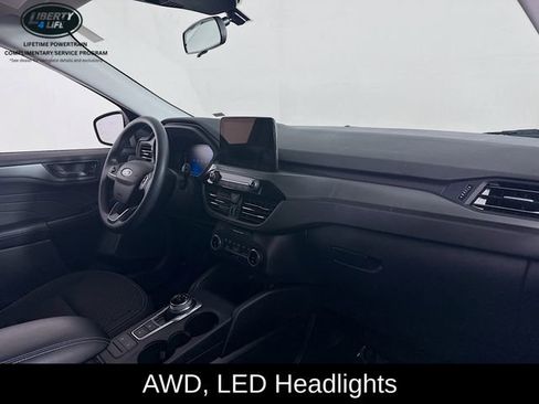 Used 2025 Ford Escape Active image 26