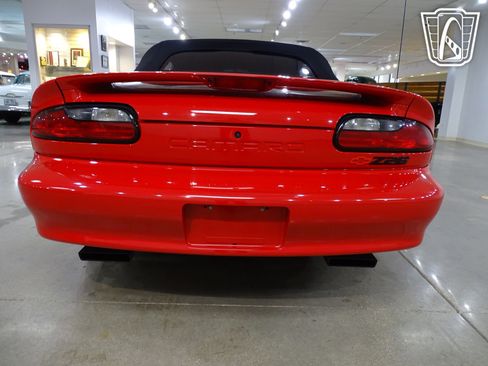 Used 1995 Chevrolet Camaro Z28 image 12