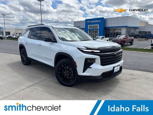 Certified 2026 Chevrolet Traverse LT w/ Midnight/Sport Edition AWD/4WD image 1