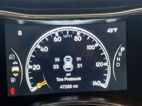 Used 2020 Jeep Grand Cherokee Altitude image 13