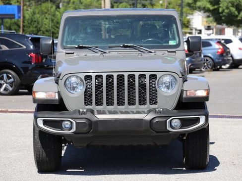 Used 2021 Jeep Gladiator Sport image 4