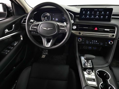 Used 2026 Genesis G70 2.5T image 13