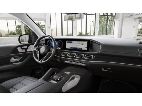 New 2026 Mercedes-Benz GLS 450 4MATIC image 5