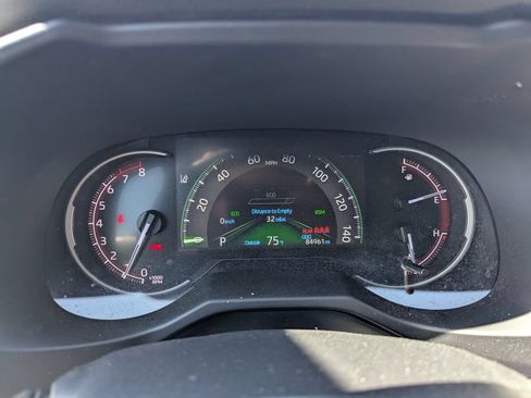 Used 2023 Toyota RAV4 XLE w/ Convenience Package AWD/4WD image 21