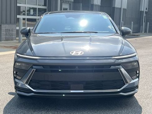 Certified 2025 Hyundai Sonata Limited FWD image 16