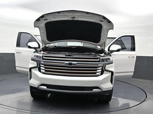 Used 2021 Chevrolet Tahoe High Country w/ Premium Package AWD/4WD image 38