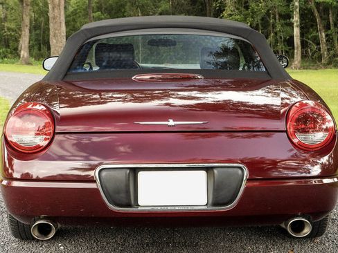 Used 2002 Ford Thunderbird RWD image 17