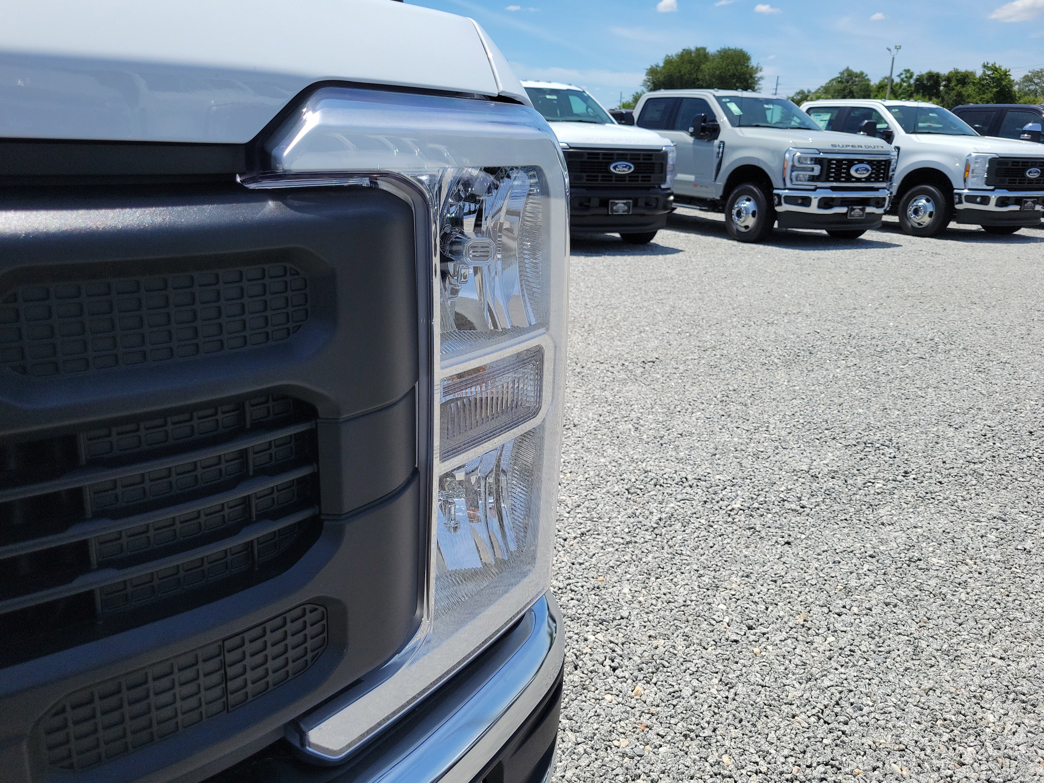 New 2026 Ford F350 XL AWD/4WD image 3