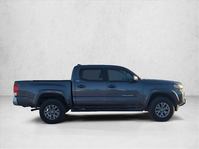 Used 2017 Toyota Tacoma SR5 w/ Tow Package RWD image 5