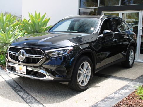 Used 2025 Mercedes-Benz GLC 300 GLC 300 image 1