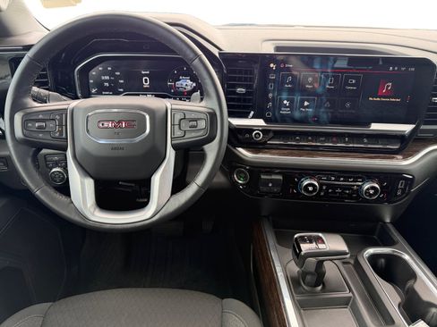 Used 2022 GMC Sierra 1500 Elevation AWD/4WD image 11