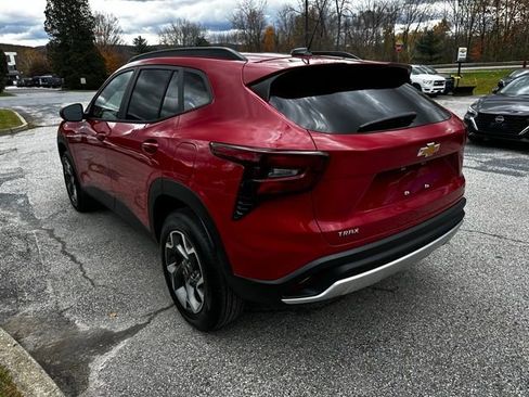 New 2026 Chevrolet Trax LT w/ Driver Confidence Package image 5