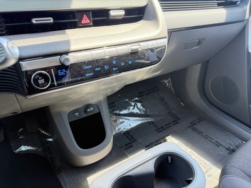 Used 2024 Hyundai Ioniq 5 SEL RWD image 13