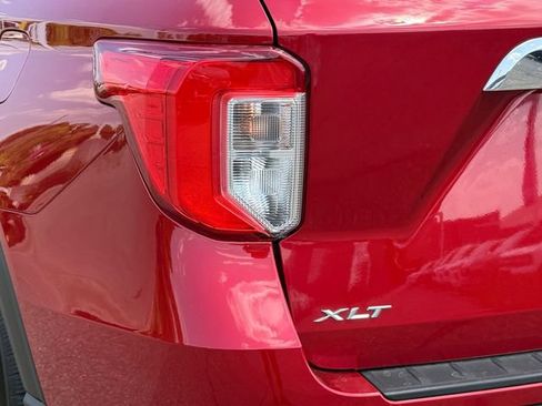 Certified 2023 Ford Explorer XLT w/ Equipment Group 202A AWD/4WD image 30