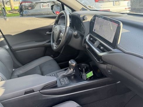 Used 2024 Lexus UX 250h AWD w/ Premium Package image 28