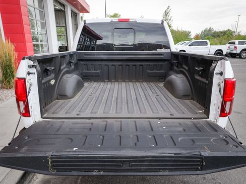 Used 2018 Ford F150 Lariat w/ Equipment Group 502A Luxury AWD/4WD image 5