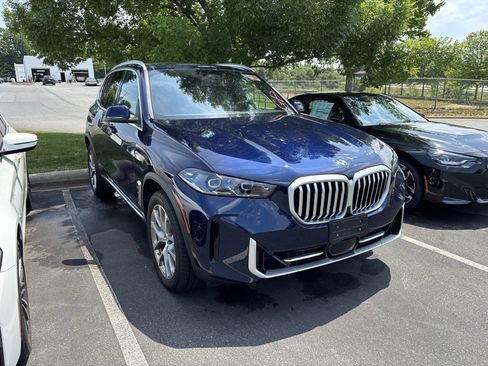 Used 2026 BMW X5 xDrive40i w/ Climate Comfort Package AWD/4WD image 3