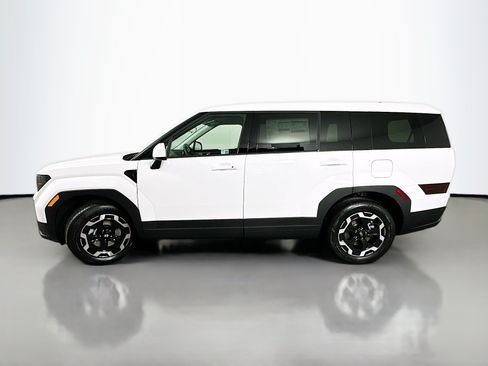 Certified 2025 Hyundai Santa Fe SE AWD/4WD image 4