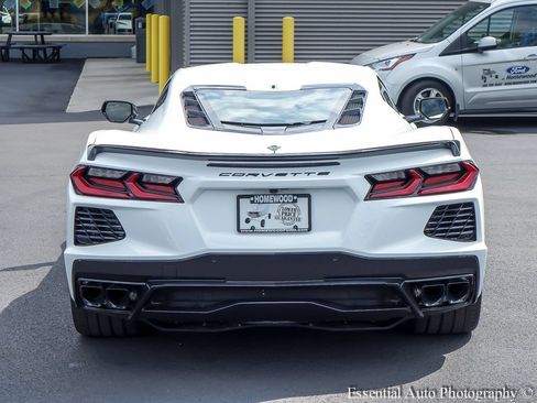 Used 2024 Chevrolet Corvette Stingray Preferred Cpe w/ Battery Protection Package RWD image 6