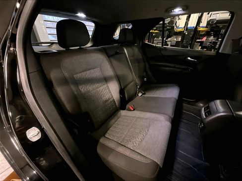 Used 2023 Chevrolet Equinox LT image 15