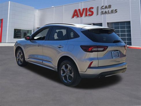 Used 2024 Ford Escape ST-Line image 3