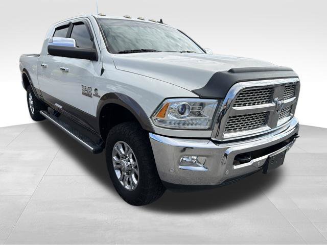 Used 2018 RAM 2500 Laramie AWD/4WD image 2
