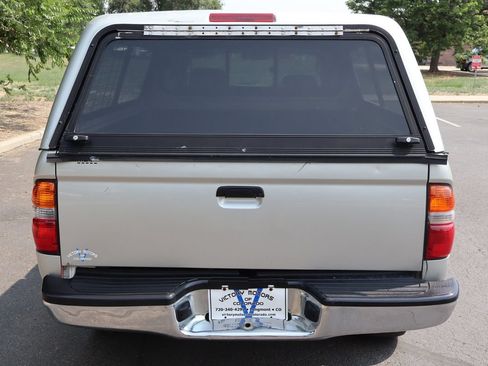 Used 2002 Toyota Tacoma 4x4 Xtracab image 6