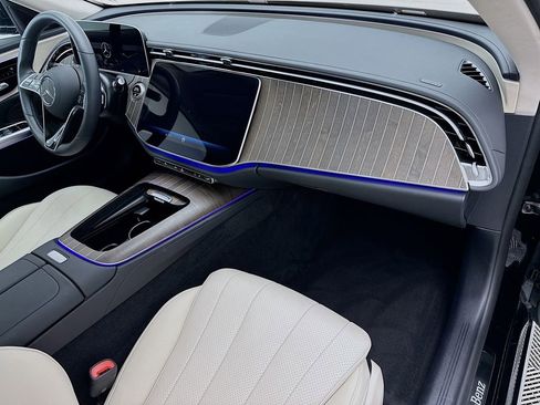 Certified 2025 Mercedes-Benz E 350 Sedan image 16