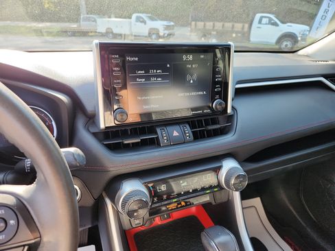 Used 2021 Toyota RAV4 TRD Off-Road image 32