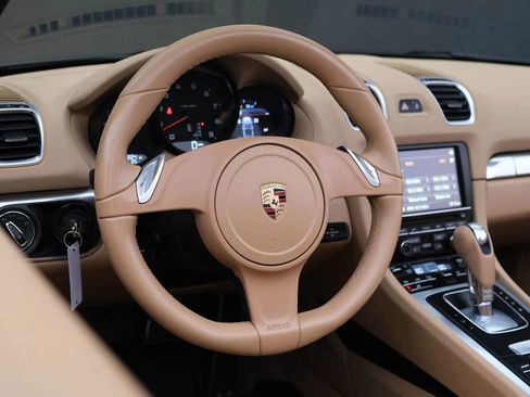 Used 2016 Porsche Boxster image 34