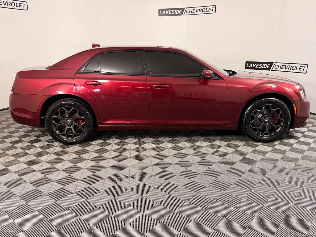 Used 2019 Chrysler 300 S AWD/4WD image 7