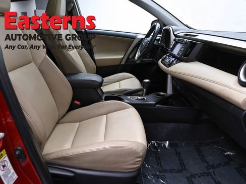 Used 2015 Toyota RAV4 Limited image 25