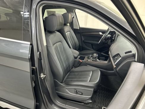 Used 2021 Audi Q5 2.0T Premium Plus w/ Premium Plus Package AWD/4WD image 24