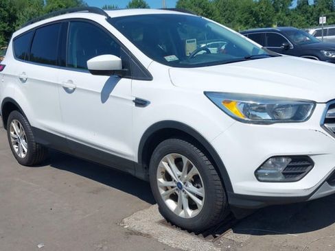 Used 2018 Ford Escape SE AWD/4WD image 1