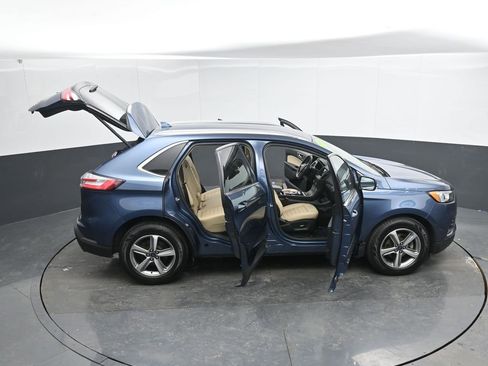 Used 2019 Ford Edge SEL w/ Equipment Group 201A image 54