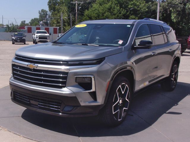 Used 2026 Chevrolet Traverse High Country w/ LPO, Floor Liner Package AWD/4WD image 17